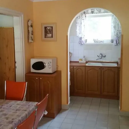 - Balaton 19117 Casa de Férias